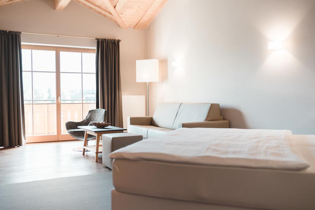 Hotel Tiefenbrunn Gardensuites & Breakfast Lana Εξωτερικό φωτογραφία