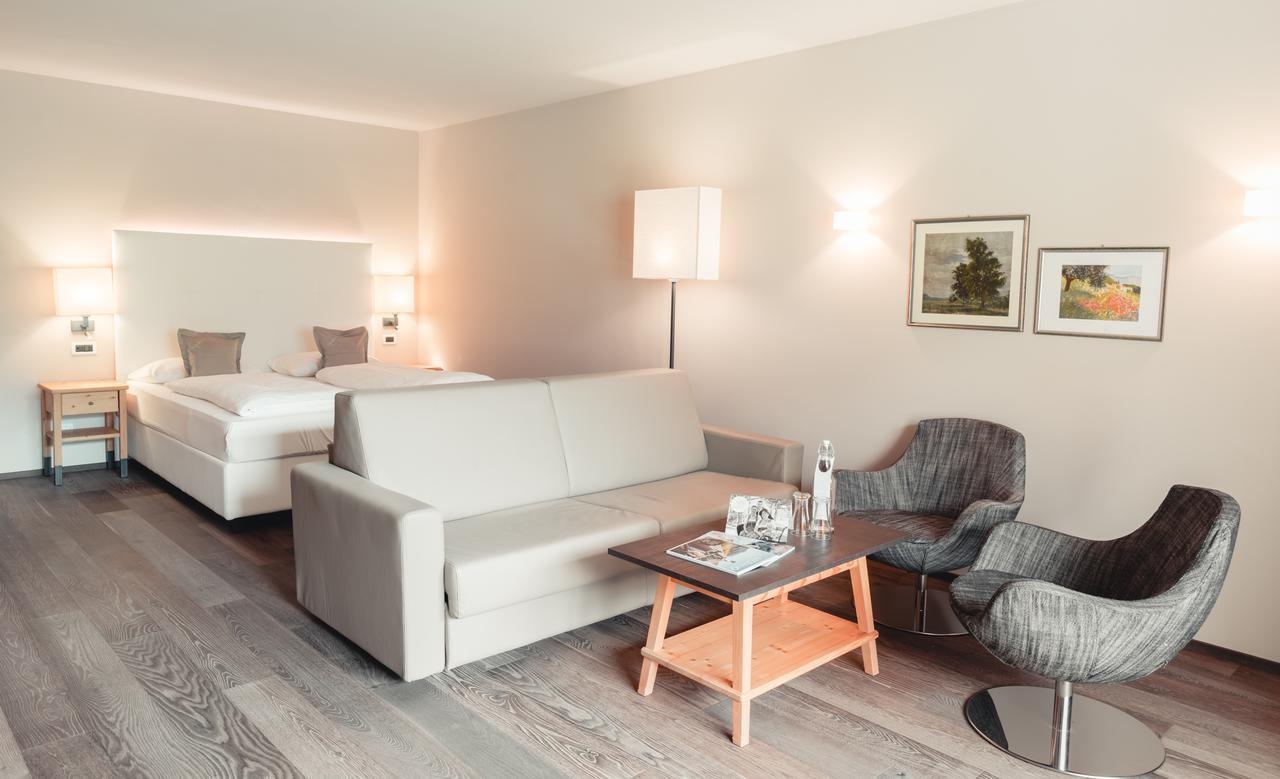 Hotel Tiefenbrunn Gardensuites & Breakfast Lana Εξωτερικό φωτογραφία